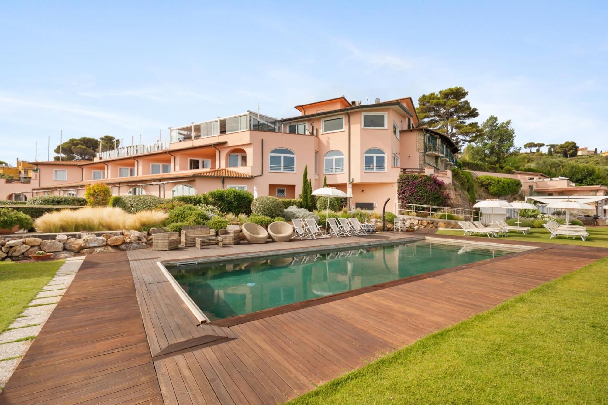 Hotel Villa Domizia Porto Santo Stefano  Eksteriør bilde